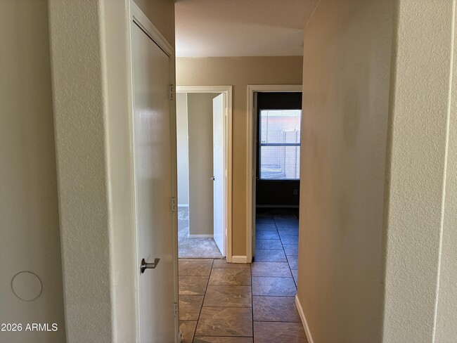 Building Photo - 8981 W Maryland Ave