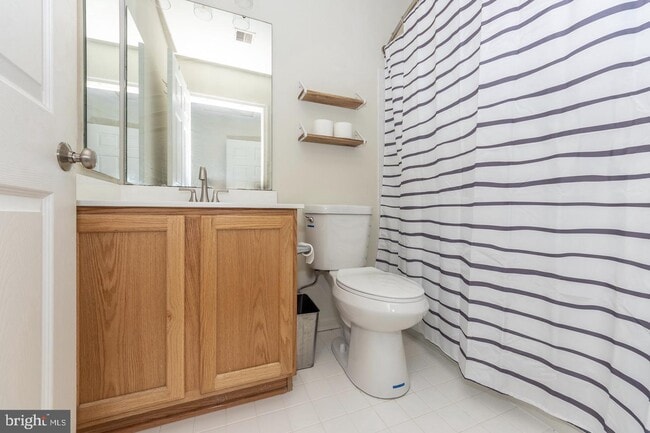 Building Photo - 1644 Oakridge Ln