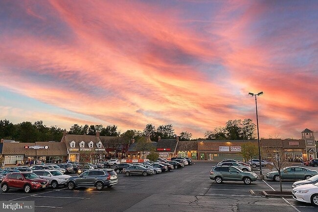 Building Photo - 11382 Emerald Park Rd