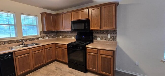 Building Photo - 1403 Davis Mountain Loop