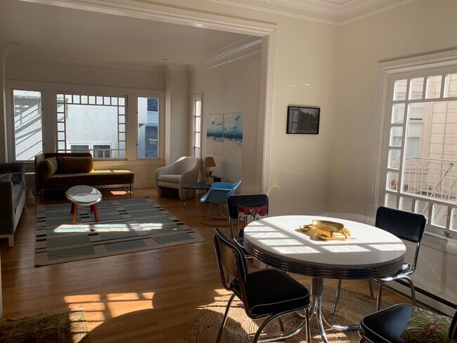 Building Photo - 1224 Sacramento St