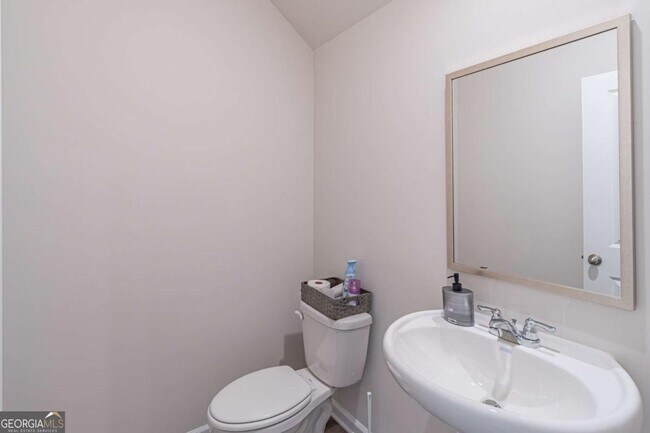 Building Photo - 1452 Villageside Ct