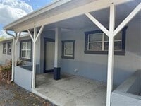 Building Photo - Leesburg Duplex