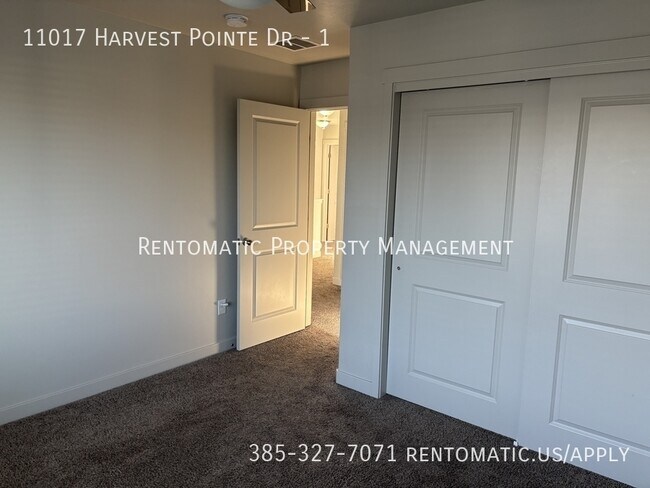 Building Photo - 11017 Harvest Pointe Dr