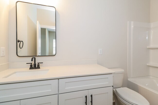 Building Photo - Beautiful 3BR 2.5BA Townhome w/ Full Appliance Kitchen • Garage Parking in Westerly Hills