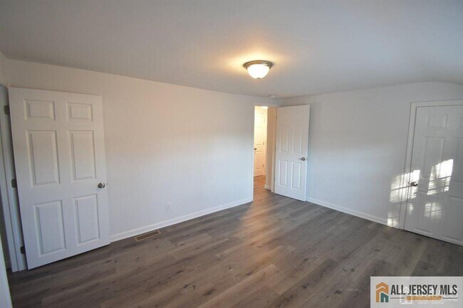 Building Photo - 1 Lee Ave