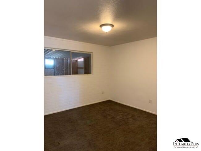 Building Photo - 3 bedroom 2 bath home centrally located in Casa Grande