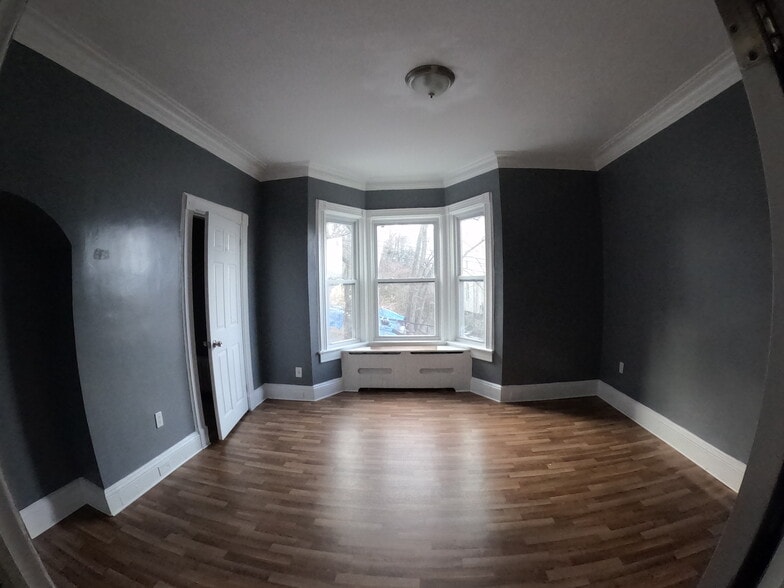 Building Photo - 61 Poplar St