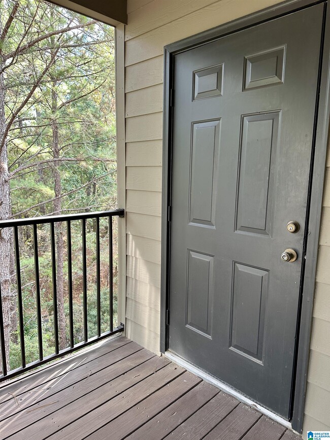 Building Photo - 208 Sterling Oaks Dr