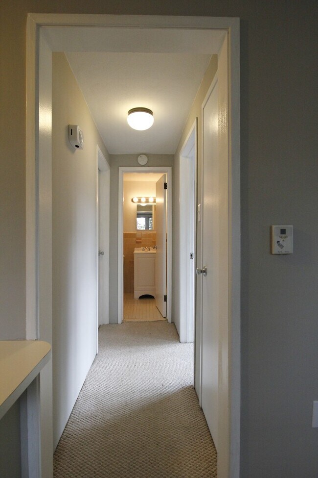 Building Photo - 1 Bedroom | 1 Bath - Audubon, NJ