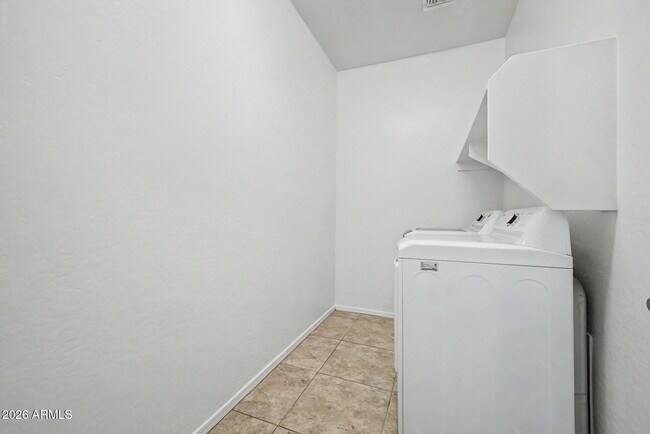 Building Photo - 26758 N 172nd Ln