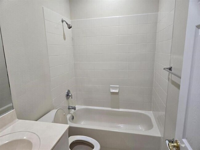 Building Photo - 8433 SW 25th Ct