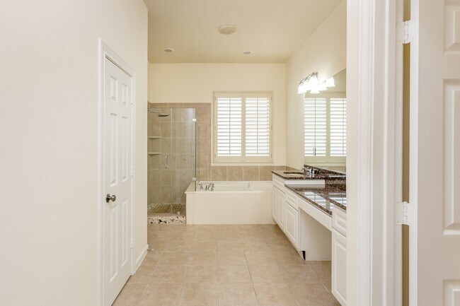 Building Photo - 9227 Mystic Falls Ln