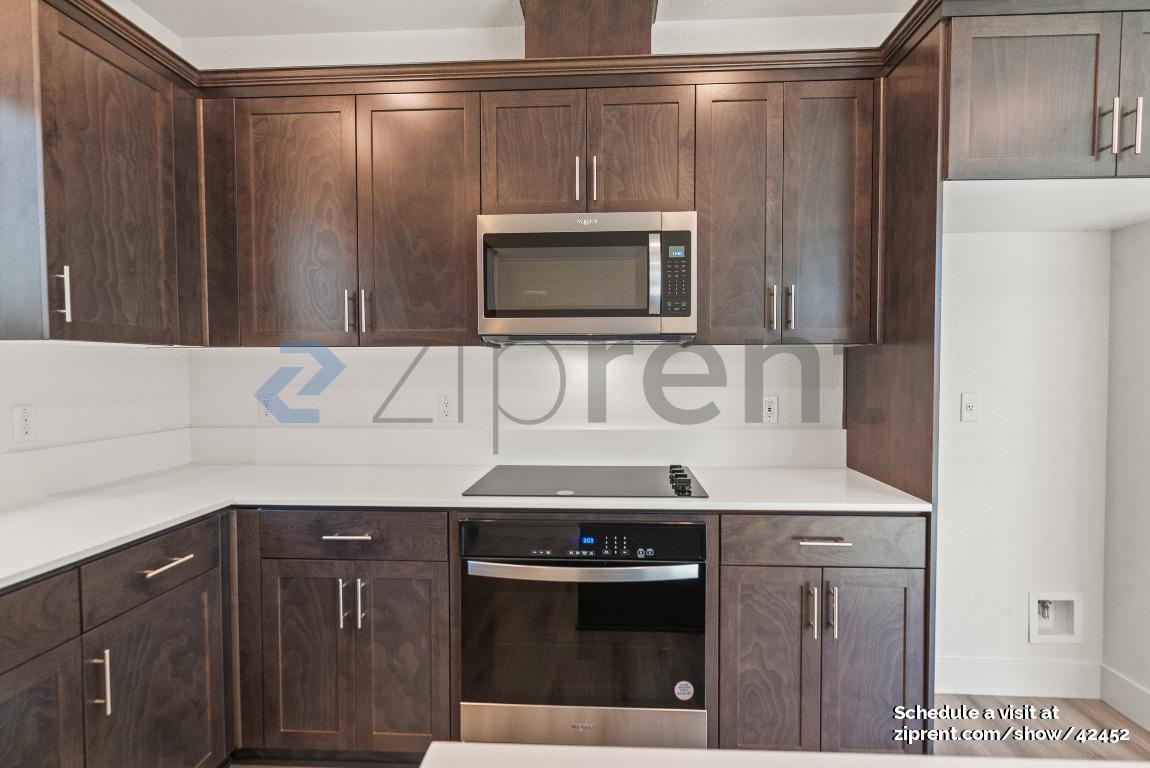 Building Photo - 24771 Manzanita Dr