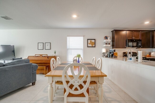 Building Photo - 6329 Becker Ave