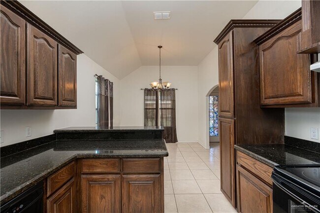Building Photo - 2405 Singletary Dr