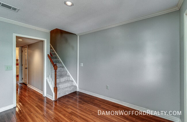 Building Photo - 1435 Roxbury Ct