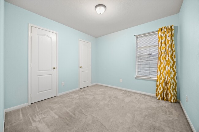 Building Photo - 3639 John Hancock Ln