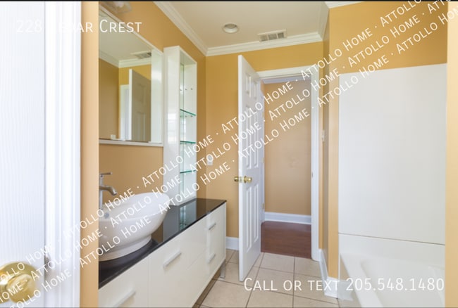 Building Photo - 228 Cedar Crest