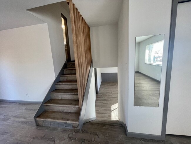 Building Photo - Newly Renovated 4 Bed 2 Bath House Near CSU!