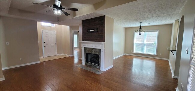 Building Photo - 4716 Harvest Way