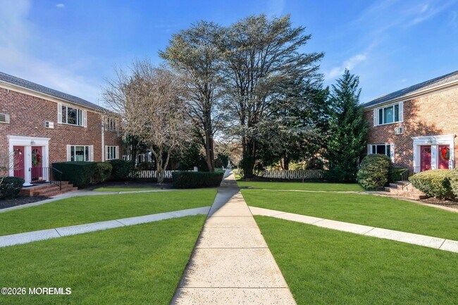 Building Photo - 283 Spring St