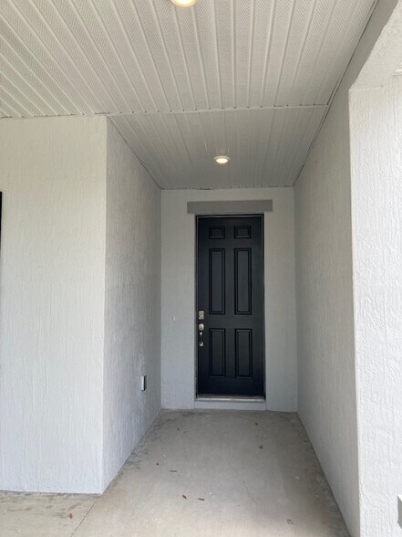 Building Photo - 50 Briarvue Ln