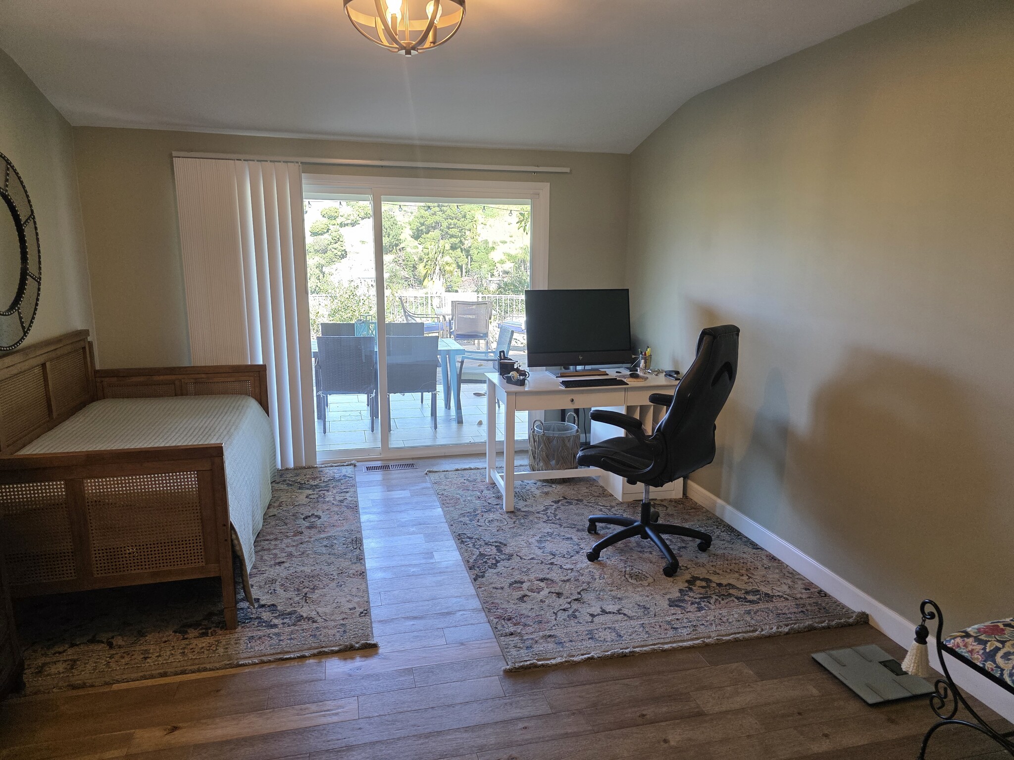 Building Photo - 9565 Dale Ave