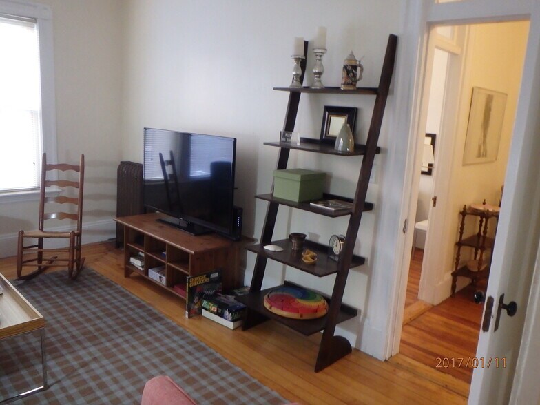 Living room - 59 Monument Ave