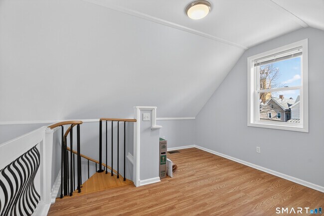 Building Photo - 85 Bishop St