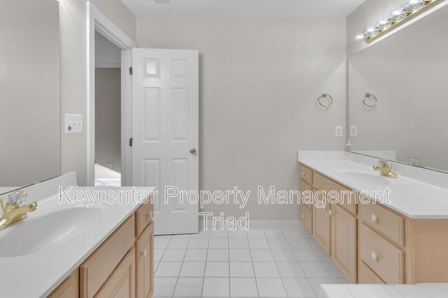Building Photo - 8402 Trolley Ct