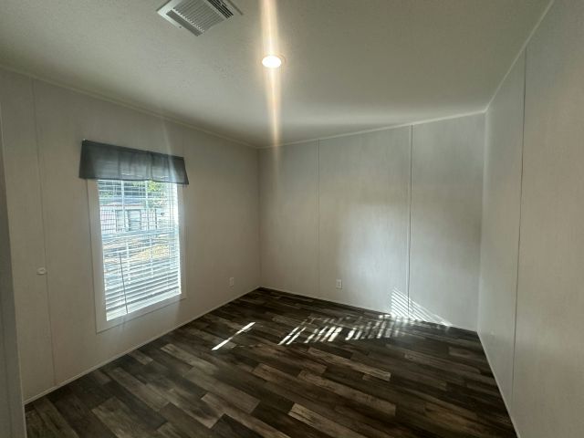 Building Photo - 2142 Sorority Ct