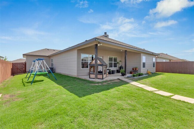 Building Photo - 8508 Glade Dr