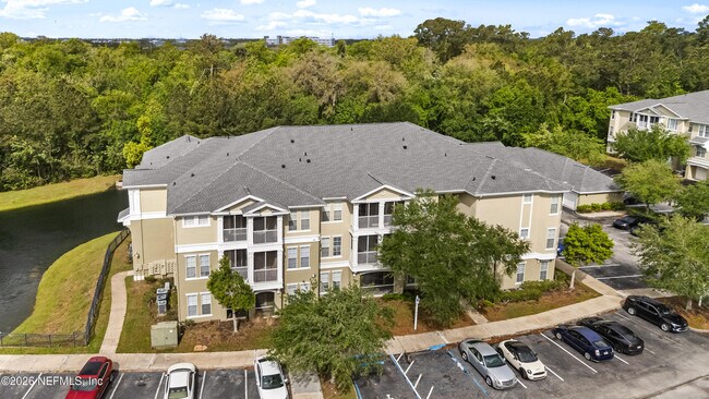 Building Photo - 8290 Park Way