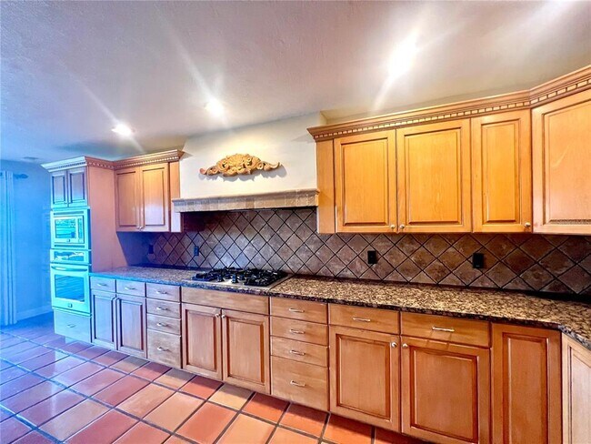 Building Photo - 4388 13th Way NE