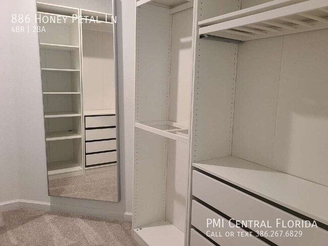 Building Photo - 886 Honey Petal Ln