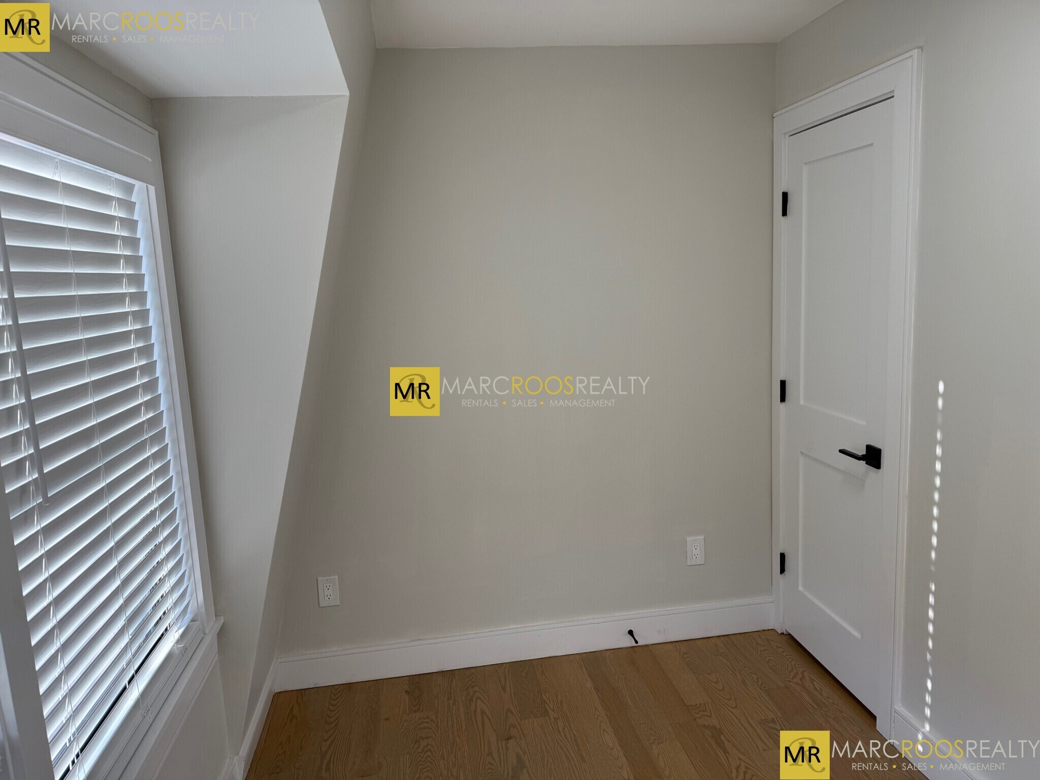 Building Photo - 152 Trenton St