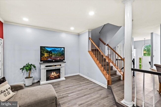 Building Photo - 506 Ben Neuis Pl