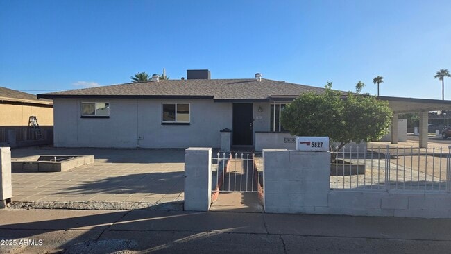 Primary Photo - 5827 N 22nd Dr