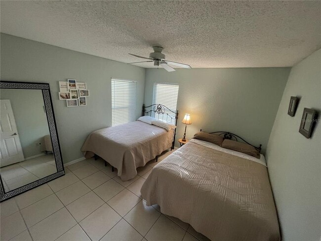 Building Photo - 211 Forest Wood Ct