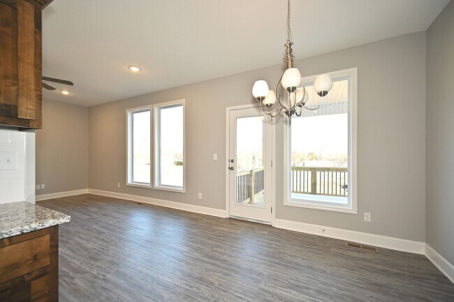 Building Photo - Nice 3 Bedroom, 2.5 bath with 2 car garage...