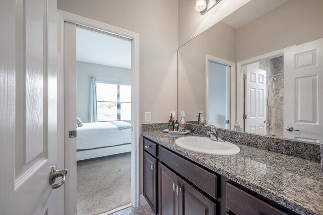 Building Photo - 10261 Blossom Trail