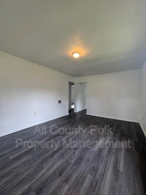 Building Photo - 1135 Fairview Ave