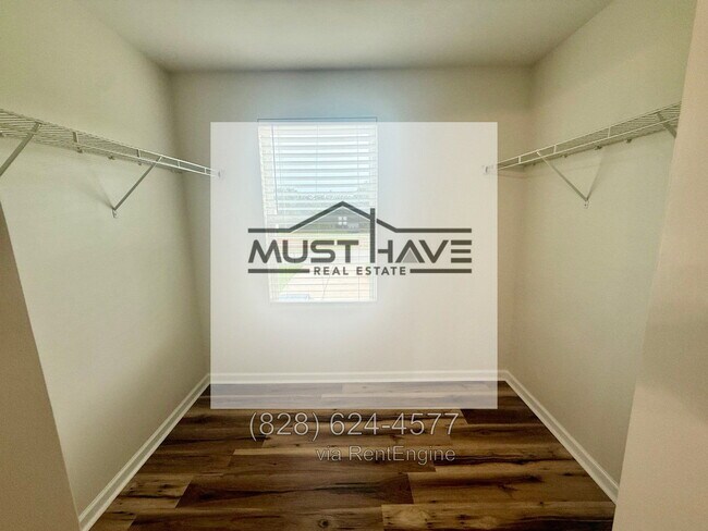 Building Photo - 15 Harvest Ridge Dr