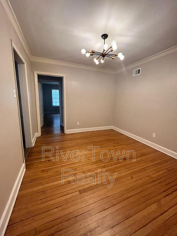 Building Photo - 3570 Poplar Ave
