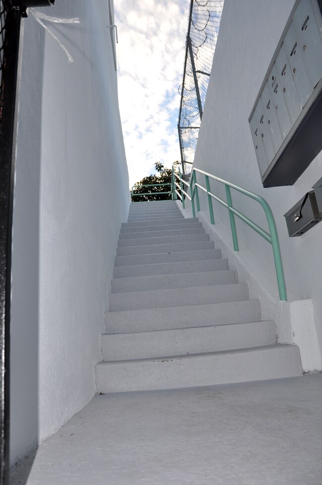 Building Photo - 2153 Logan Ave