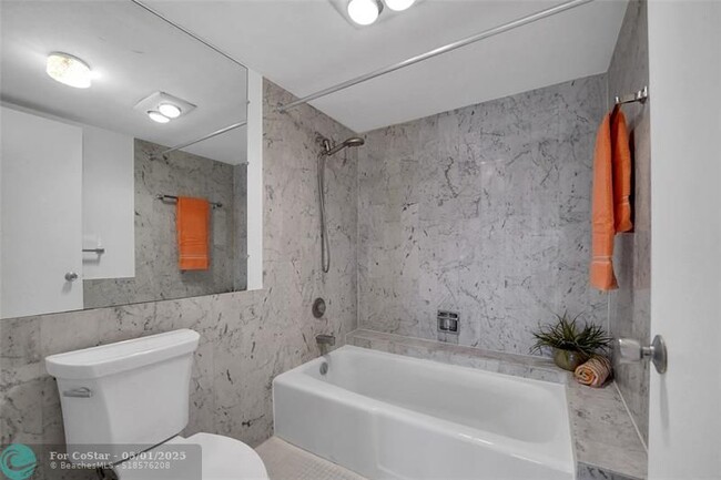 Building Photo - 3500 Galt Ocean Dr