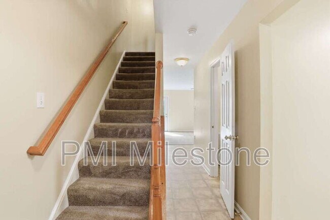 Building Photo - 24 Mabel Ln