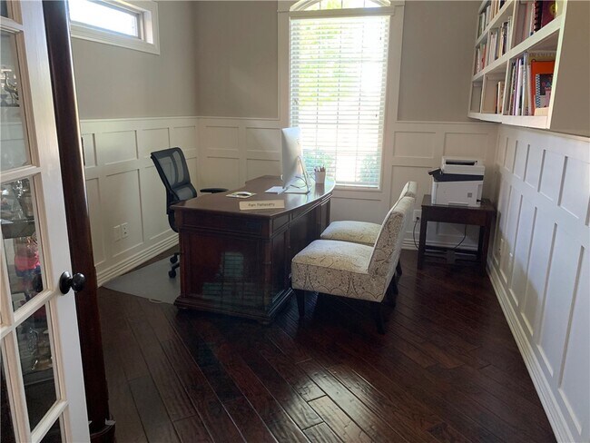 Building Photo - 3203 SW Joshua Ave