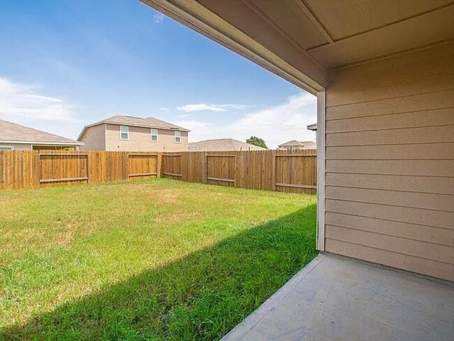 Building Photo - 976 Lake View Cir W